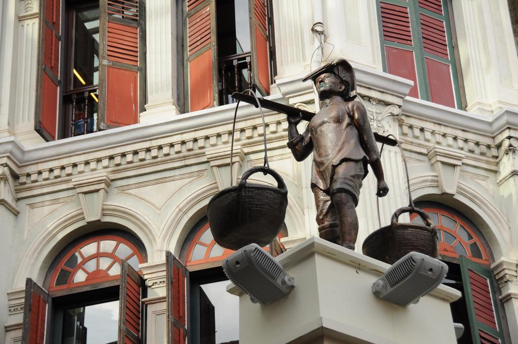 Royal Hostel Singapore Exterior photo