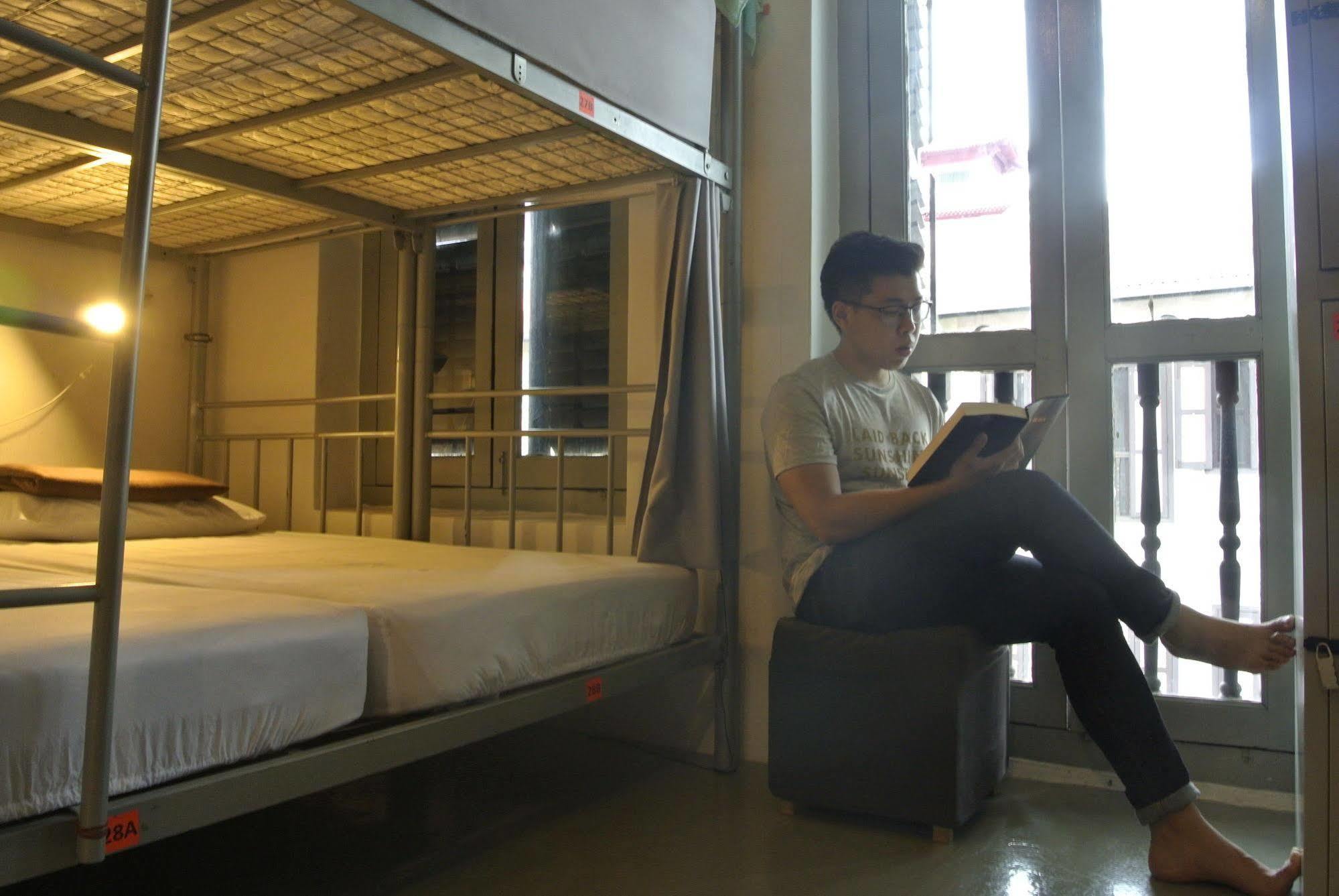 Royal Hostel Singapore Exterior photo